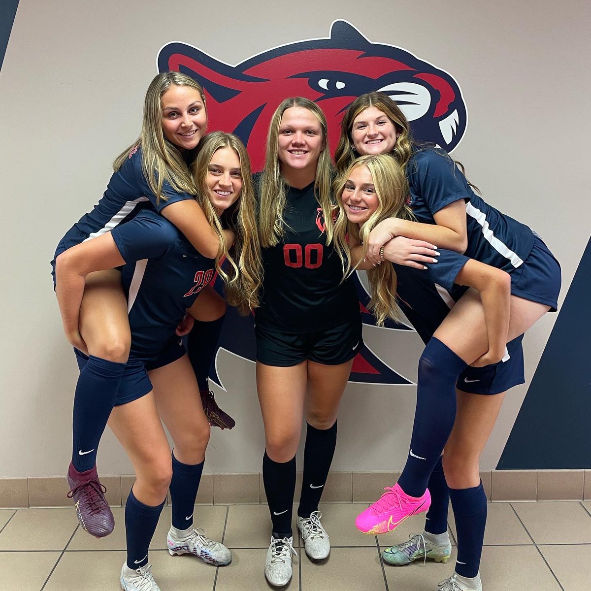 rsuwsoccer's tweet photo. Behind the scenes look at 2023 media day📸🫣 #NoLimits https://t.co/CPzYcZkbop