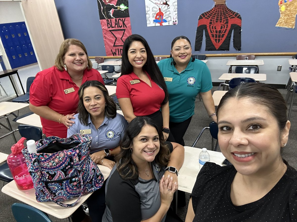 ConsejeraGuzman's tweet photo. We had a great time presenting to everyone today! #ChannelviewCares https://t.co/FRfKKRft7W