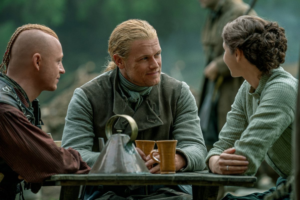 TinyTunney's tweet image. I can't believe we're at the mid-season finale already!! I'm sad it'll be Droughtlander and ages before we get #TheFrasers back again, but it looks like it's going to be an EPIC send-off!! #Outlander 

(📷: farfarawaysite.com/section/outlan…)