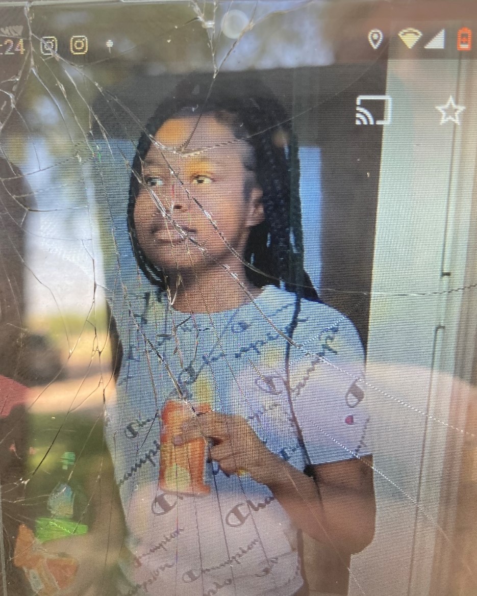 **LOST JUVENILE**

WPD needs your help locating 13-year-old Saniay Releford.
She was last seen on foot in the 1800 block of South Hydraulic area at approximately 10:00 am yesterday.
