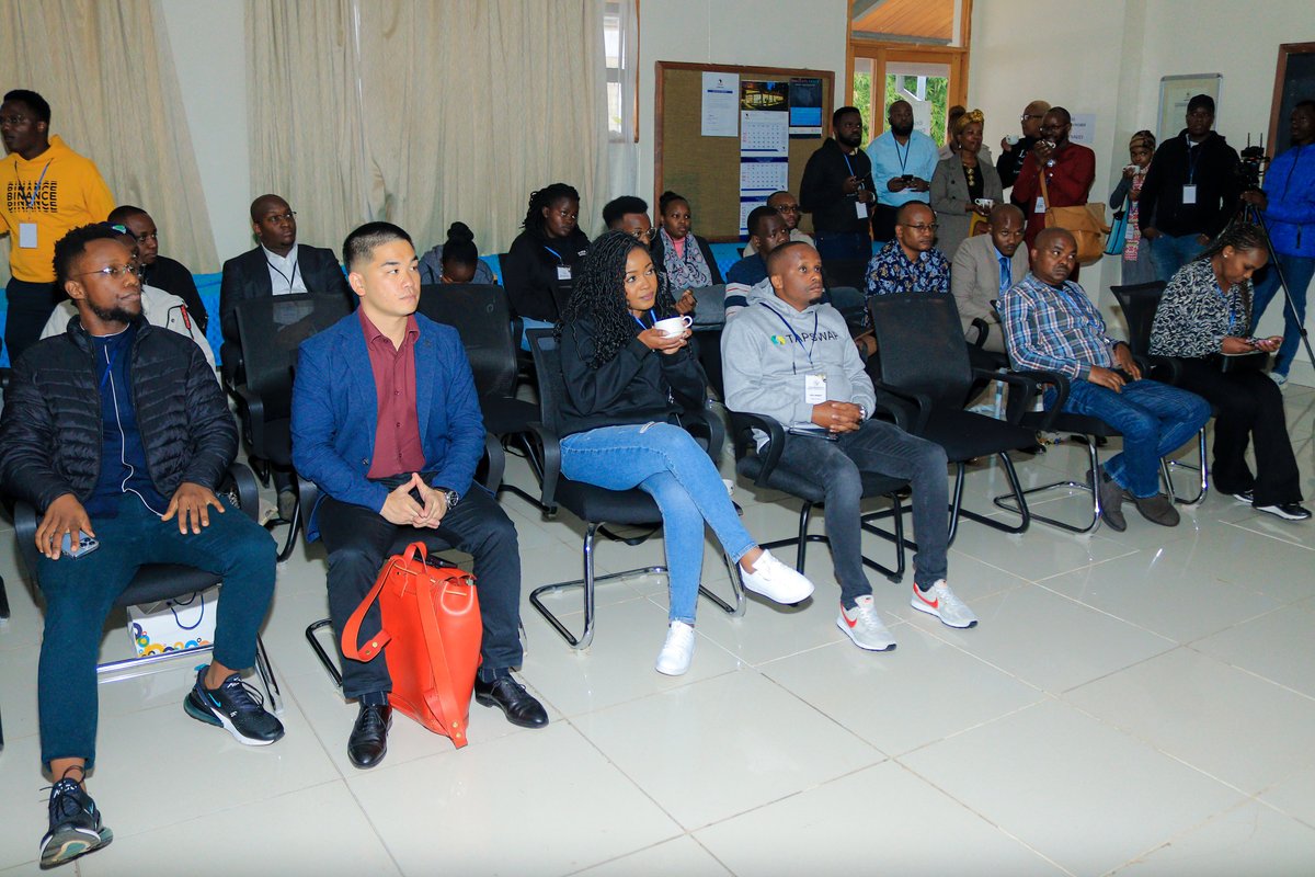 BAT_Community's tweet image. 1/ 🌍 From the #KBCC event in Kenya: Our BAT Ambassador, Stan, was a sensation! ✨ Introducing @brave &amp;amp; @attentiontoken with flair, he dazzled the crowd, sparking #BraveWallet activations and @poapxyz mintings on the spot! 🔥