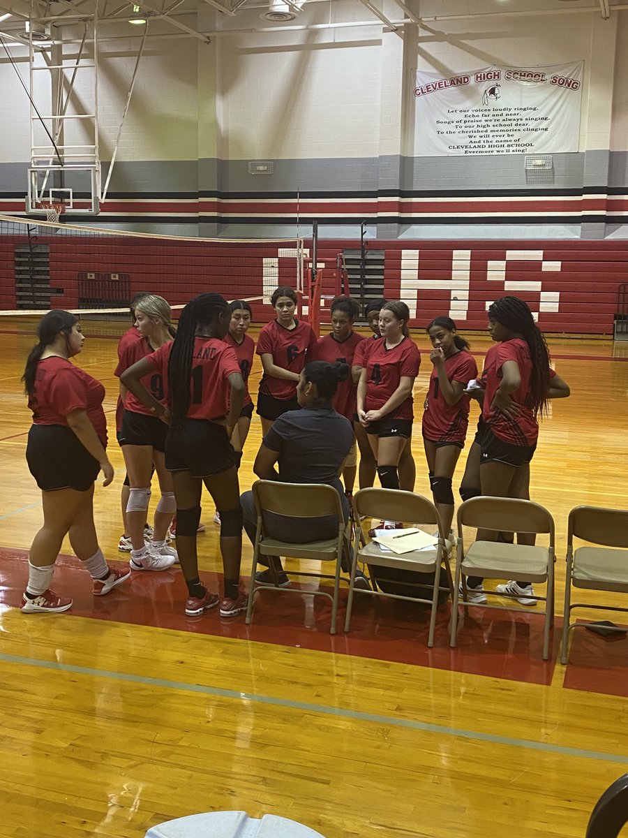 Let’s play some 🏐 ⁦⁦⁦<a href="/WEARECHSINDIANS/">Cleveland High School Indians</a>⁩