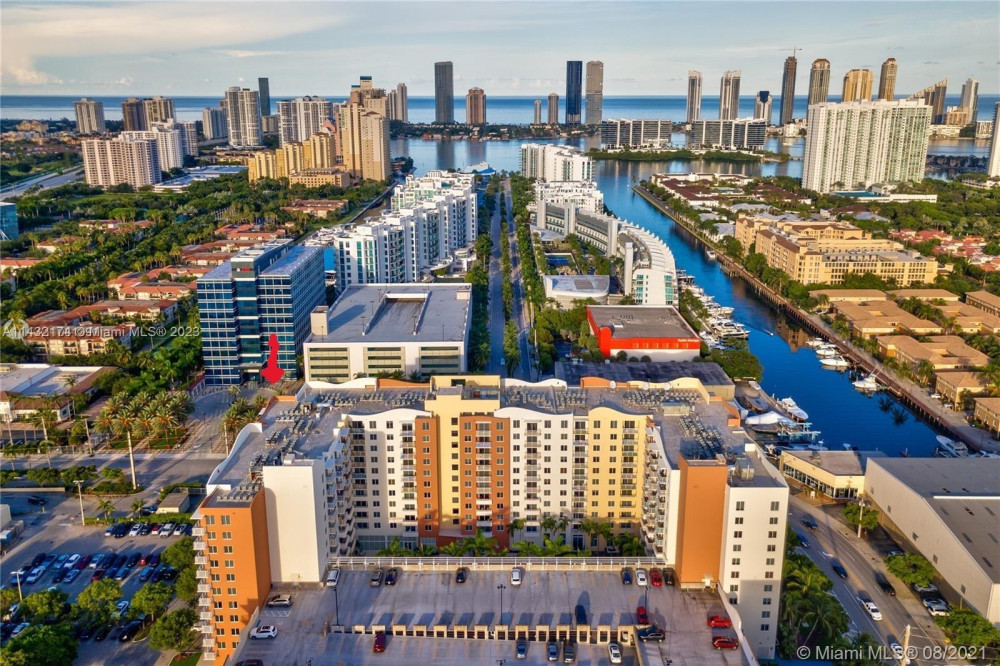 wilkre's tweet image. 18800 NE 29th Ave #PH5, Aventura, FL 33180

For Sale $515000 If you're looking for the cream of the crop in Aventura condos, this is it. This Penthouse on the 11th floor with 11' feet high ceilings and beautiful Urban views is just a short walk to res...
wilkrealestate.com/18800-ne-29th-…