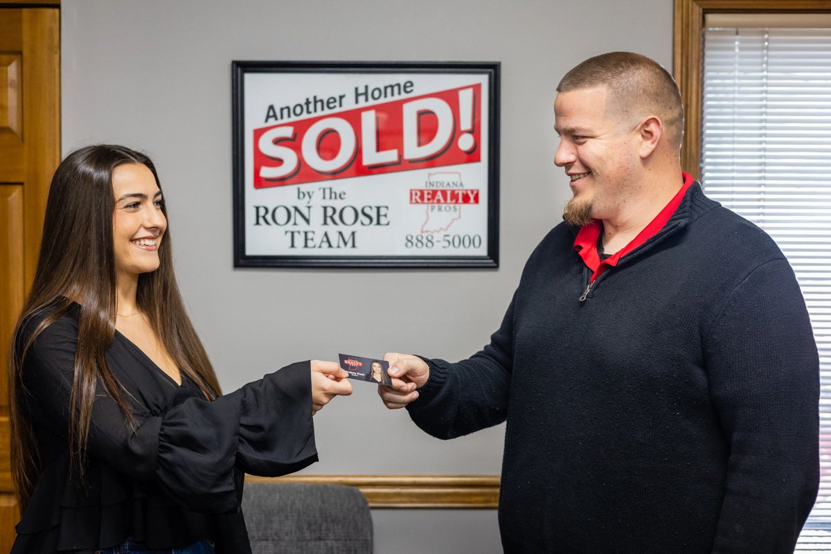 When you need to sell your home fast, we leverage our extensive network and cutting-edge marketing techniques to attract qualified buyers quickly. Let's get your home sold! ⏰ #QuickSaleGuaranteed #IndianaRealtyPros