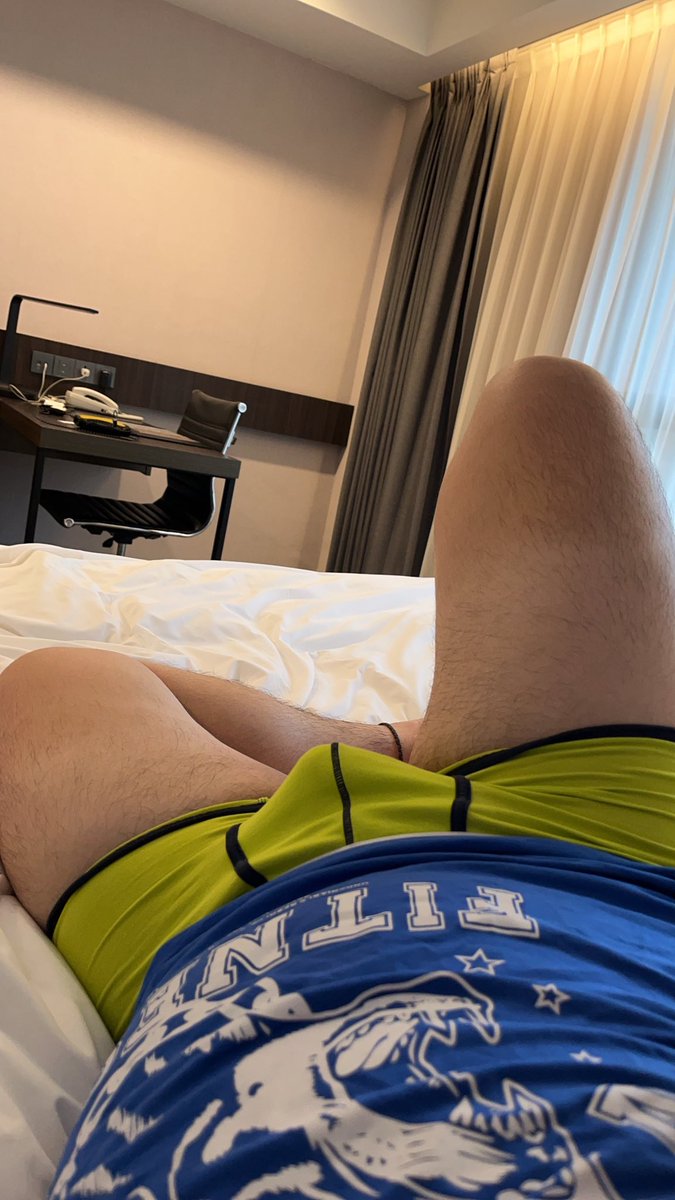 strongbear14's tweet photo. 終於放假 https://t.co/NRJzWA7cb2