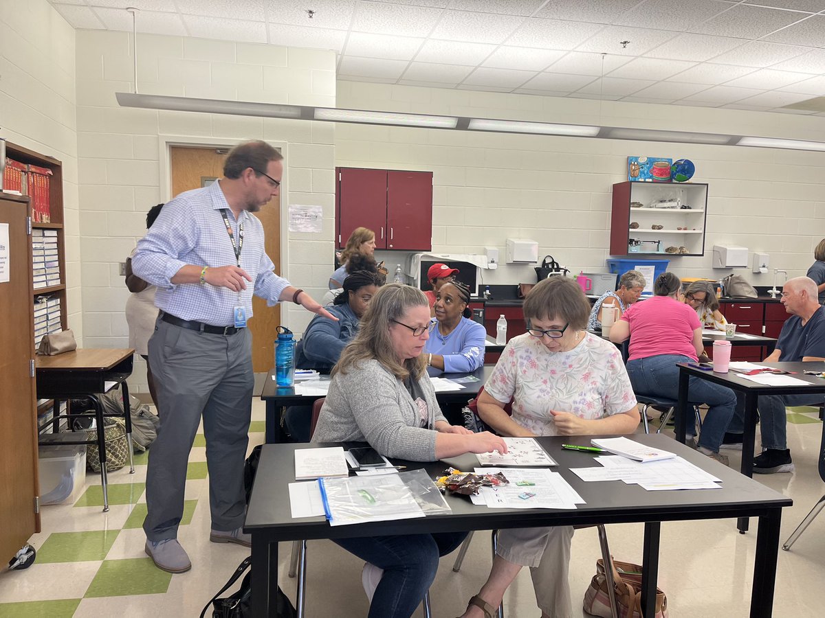 3Mlmoore's tweet photo. WSFCS CLC did not disappoint when it came to the collaboration between Secondary ELA, MTSS, and EC Instruction!  If you missed this session, you have two more opportunities on Thursday. @SecondaryELAWS https://t.co/X1zcyEtjyJ