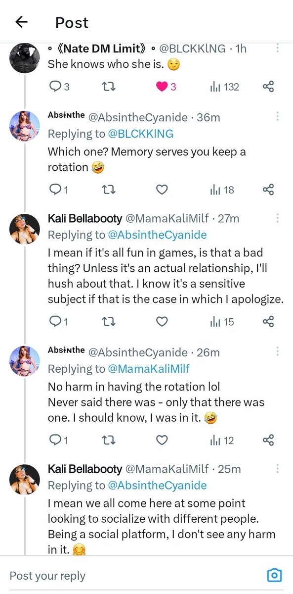 MamaKaliMilf's tweet photo. // I suggest no one ever comments or tempts to write with this individual. Honestly I was just being playful, and you all know me I'm extremely loving and accepting but... For some reason they just got extremely petty for no reason. Remember to always be respectful too. 🤗 https://t.co/mPftVBK72d