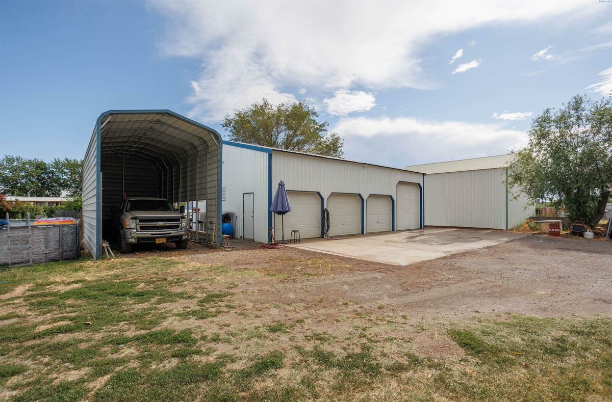 #PriceImprovement!
📍4012 Janet Road in Pasco!
Offered at $449,999
MLS# 269424
Lori Leigh, Real Estate Broker | 509-521-7408
Full listing info - tricities.sites.c21.homes/listing/WA/Pas…