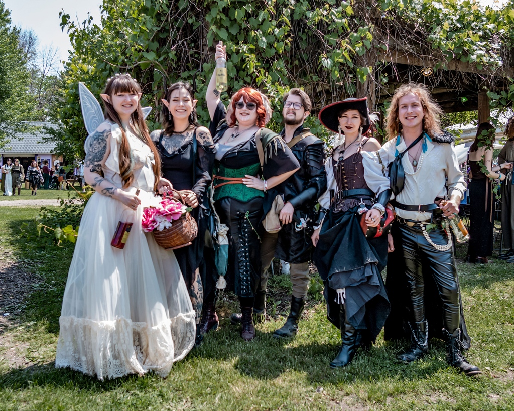 5 days until the price increase! Act fast and get your tickets now. Early-bird tickets come with free parking, and your Saturday pass gets you in for free on Sunday. Secure your spot now!

📸 Dream Senses Photography