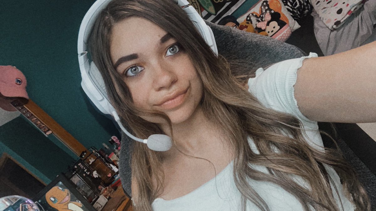 Lexxicharmsttv's tweet image. I’m live! 

Happy Toxic Tuesday on #DeadbyDaylight ❤️

Come hangout for a good time!

#SmallStreamerCommunity #SupportSmallerStreamers #TwitchSmallStreamers 

Link in comments!