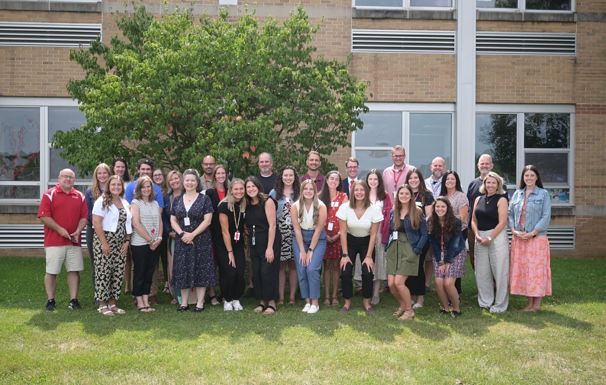 north_hills's tweet photo. Please join us in welcoming our newest employees to North Hills, and thank you to our mentor teachers! New teacher induction began today at @NorthHillsMS! #nhfirstday is approaching fast and we can't wait to welcome everyone back on Aug. 23! #nhproud #BacktoSchool2023 https://t.co/UGulS9meAf