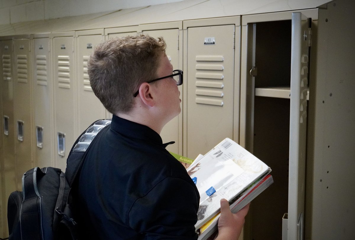 TKASeymour's tweet photo. Lockers, ready for action! Our 5th graders are mastering the art of organization and getting comfy with their new lockers. 📚🔒 #TKAElementary #TKALionsTN https://t.co/pRcwVFvotr