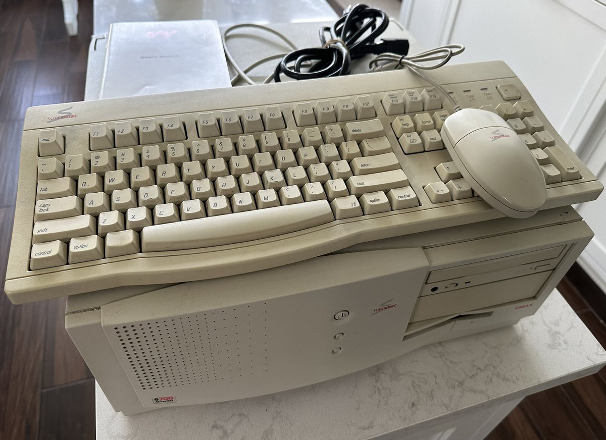 RDKLInc's tweet photo. My new UMAX SuperMac Macintosh clone was apparently shipped using someone’s entire recycling bin #umax #appleclone #retro #retrocomputer https://t.co/PIYeoWBTzd