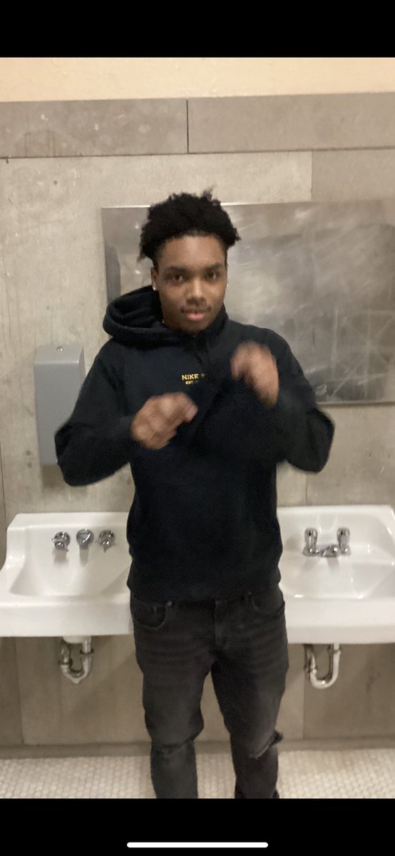 mucllx's tweet photo. text me for they nudes 😘 https://t.co/KShkgrw4q7