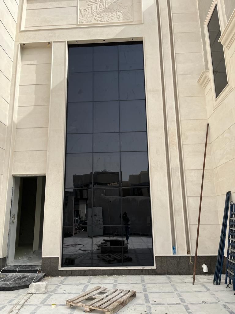 featured_window's tweet photo. ⚡ صاحب منزل ليس له خبرة في الألمنيوم
كيف يعرف ماهو القطاع والسماكات المناسبة؟

🔹الحقيقة ان مجال الألمنيوم فيه تفاصيل كثيرة تخفى على غير المختص.

🔹فالافضل ان تسأل من تثق برايه من المهندسين والفنيين

🔹ولكن يمكننا أن نقدم بعض المعلومات النصائح العامة التي تنير الطريق أمامكم عند الاختيار وهي 👇👇