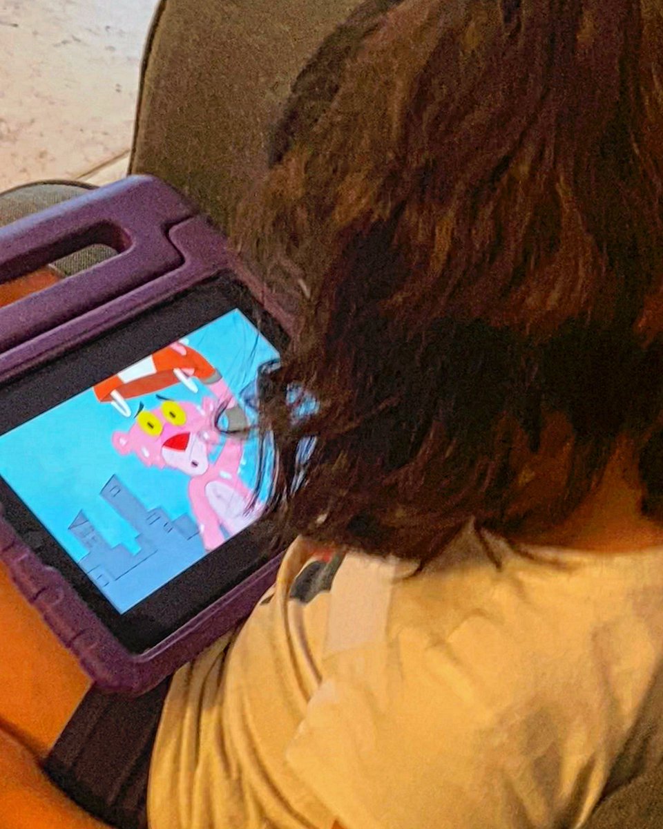 Ostrov_A's tweet photo. #DadGoals … convinced my daughter that Pink Panther is awesome and now we watch it together! https://t.co/3wQaAQQNd9