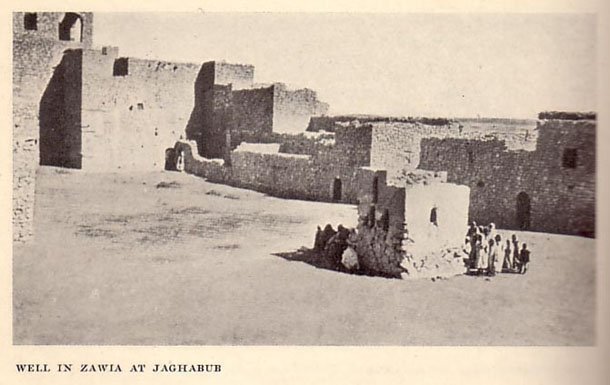 Ziad_Alhemdi's tweet photo. تأسست الجغبوب حوالي عام 1851م كمركز ديني للحركة السنوسية، وهي ذات تاريخ عريق في نشر الإسلام، وقد تعلم بها كثير من المجاهدين الليبيين على رأسهم أحمد الشريف وعمر المختار ..

زاوية الجغبوب - 1919
#ليبيا #الجغبوب
#Libya #Jaghbub https://t.co/3g6z1ETFZB