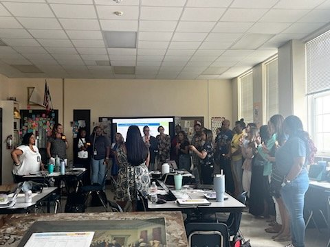 StephaniePoeFW's tweet photo. Welcome back FWISD Elementary Math teachers! Spreading the joy of math! @JonesLowanna @FWISDPLI #onefortworth #joyofmath https://t.co/uG6mQjr1K1