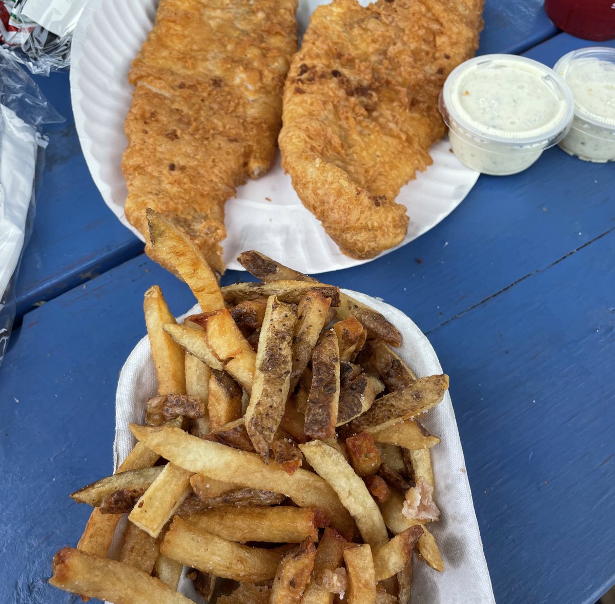 PEICorey's tweet image. Supporting local businesses all across our beautiful Island with the #Loyal2localChallenge until August 15th. 💙@summersidePEI #PEI