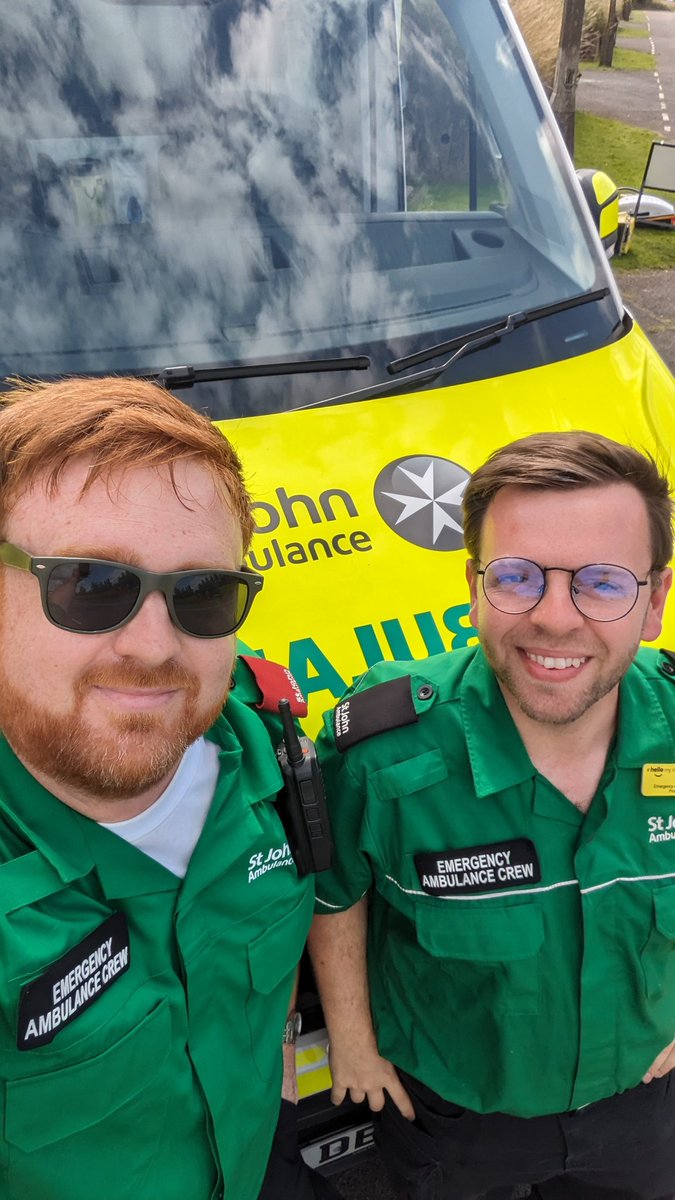 nightflightdan's tweet image. Crewed with @SJANorthMRT colleague @_APT1 today.  The prehospital environment can be challenging, but even more so when your patient is trapped in, under or by it.  Early and effective analgesia can be a great help.
#IBTPHEM