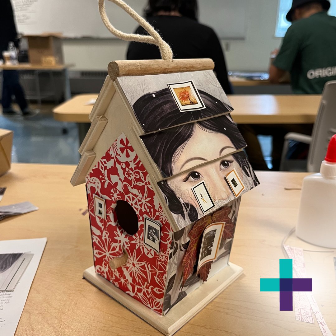 olp_plo_canada's tweet photo. Check out these awesome birdhouses made by the #ExploreProgram 700 class at @UBC! Aren't they beautiful? 😍
----------
Découvrez ces superbes nichoirs fabriqués par la classe #Explore 700 à #UBC! Magnifique n'est-ce pas? 😍 https://t.co/uTZDE2daue