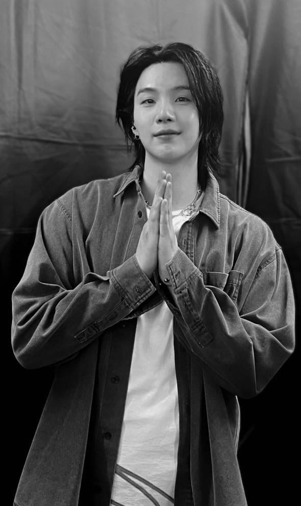 urhane2002's tweet photo. Min youngi 🐱🐱🥵🥵

#SUGA #BTS #BTSSuga #BTSARMY #kpoptwt https://t.co/3fyhSNAdZn