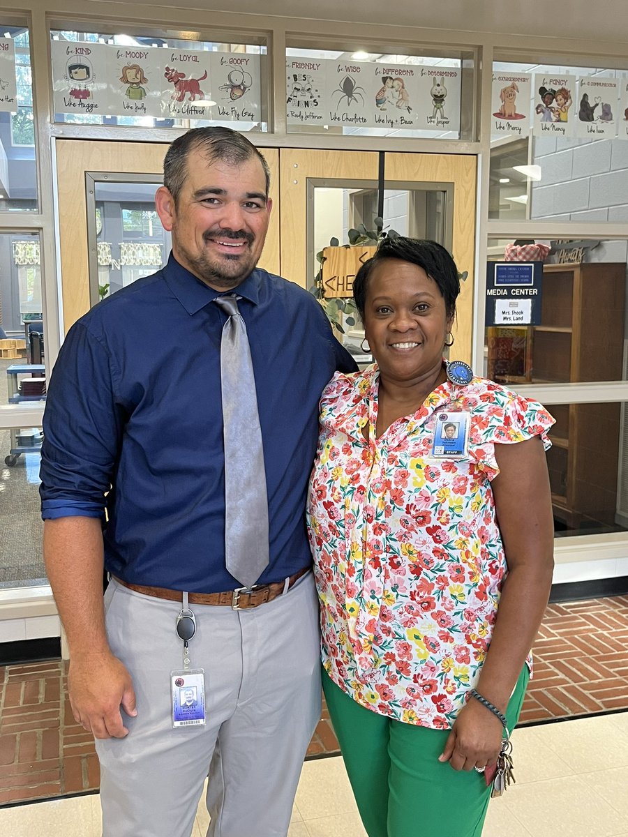 What a wonderful day welcoming students back to Cherrydale!  23-24 is going to be an amazing year! #writeyourstory #enjoyyourjourney #allincherrydale #yeahthatcherrydale <a href="/drjohnso2/">Debra Johnson</a> <a href="/mcclureimpact15/">Dr. Hunter McClure</a>