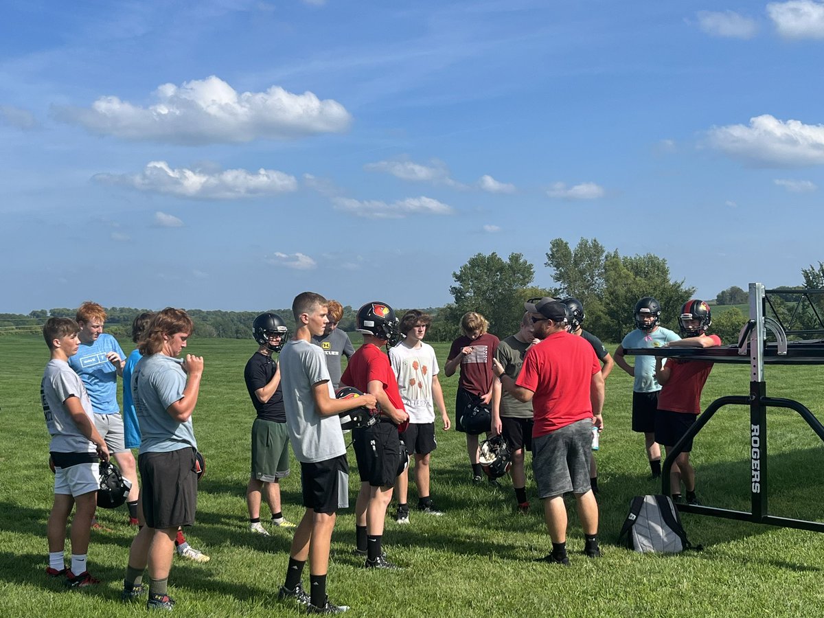 TommyMWSU's tweet image. Stop #2 on the @StJosephPost Preview tour - defending @MO8ManFootball champion @NaCardinal. North Andrew is under new leadership with Dustin Williams (@Coach_JR_ ) taking the reigns. Story coming soon on @680KFEQ and StJosephPost.com! @GrandRiverConf @CoachWBryson