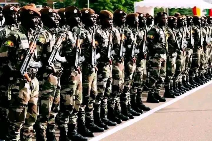 maitre_chretien's tweet photo. #POLITIQUE 

La situation sécuritaire de l'Afrique de l'ouest est ci fragile en ce moment que parmi les solutions envisageables pour le cas Niger, ne devrait pas figurer ''une intervention militaire''; quoi qu'il s'agisse de rétablir un ordre constitutionnel incontestable. https://t.co/esCko6yq9L