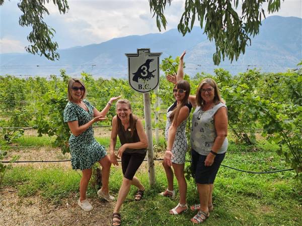 Brittny Anderson tweet media