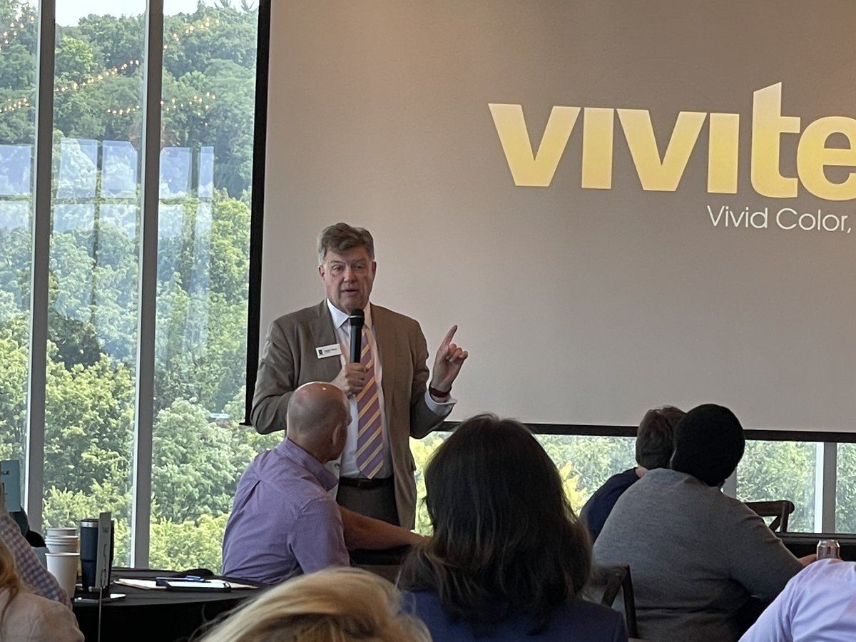 MavPrezEd's tweet photo. Today we held our Fall Retreat and took time to look to the future and how we're going to get there together. We face challenges, but we also have so many opportunities. Thank you Chancellor Olson for joining. #FocusedAction https://t.co/MRUMNT430R