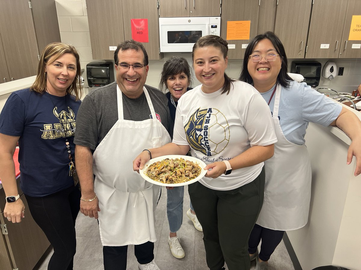AdamsVikings's tweet photo. Our staff is THE BEST! Great team building as we prepare for year 5! Go Vikings! #AlwaysbeaViking https://t.co/qGQShOZDAR
