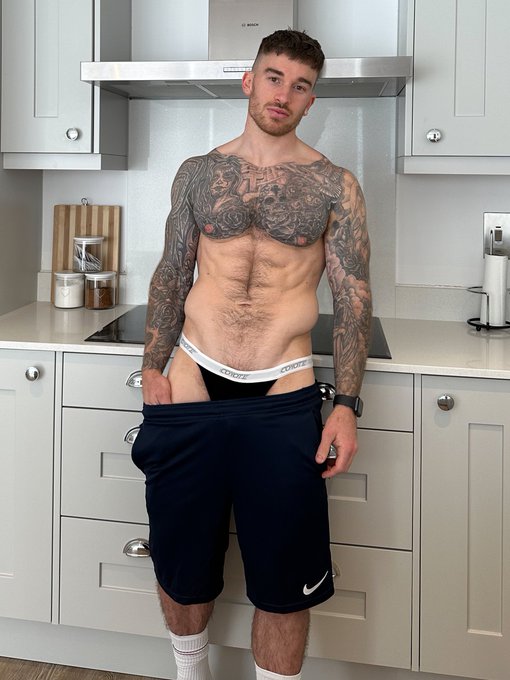 What&rsquo;s for breakfast? 😛 https://t.co/3x6d7ZPEFy https://t.co/mI9qFX6kgL