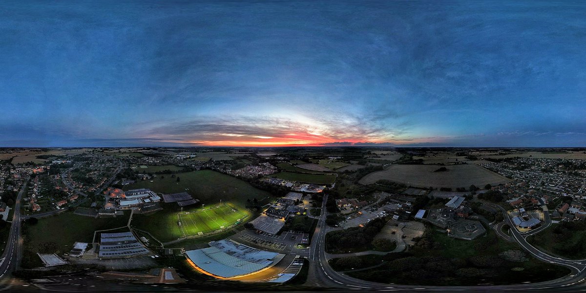 Shaun_Button_'s tweet photo. Tonight's sunset over #LongStratton #SouthNorfolk
Love you to use these if you wish. Taken on my @DJIGlobal Mini 3 drone as ( @Drone_Vision )
#sunset #sunsetphotography #sunsets #sunsetlovers #Weather #WeatherForecast https://t.co/HipQNfHuzK