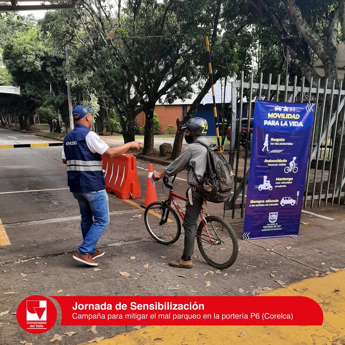 sunivalle's tweet photo. En el marco de los programas de gestión “protección de actores viales vulnerables” y “gestión de la velocidad segura” del Plan Estratégico de Seguridad Vial, se realizó con el apoyo de la Secretaría de Movilidad, una campaña para mitigar el mal parqueo en la portería P6. https://t.co/1zwncagcow