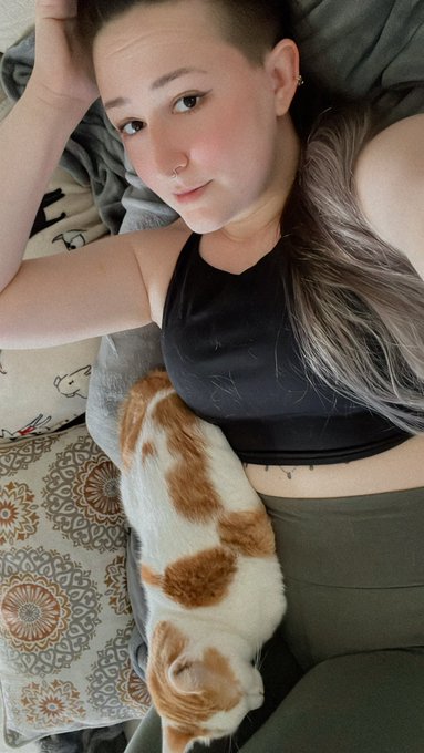 He is my ✨emotional support boy✨ https://t.co/2MLYMzR6pw