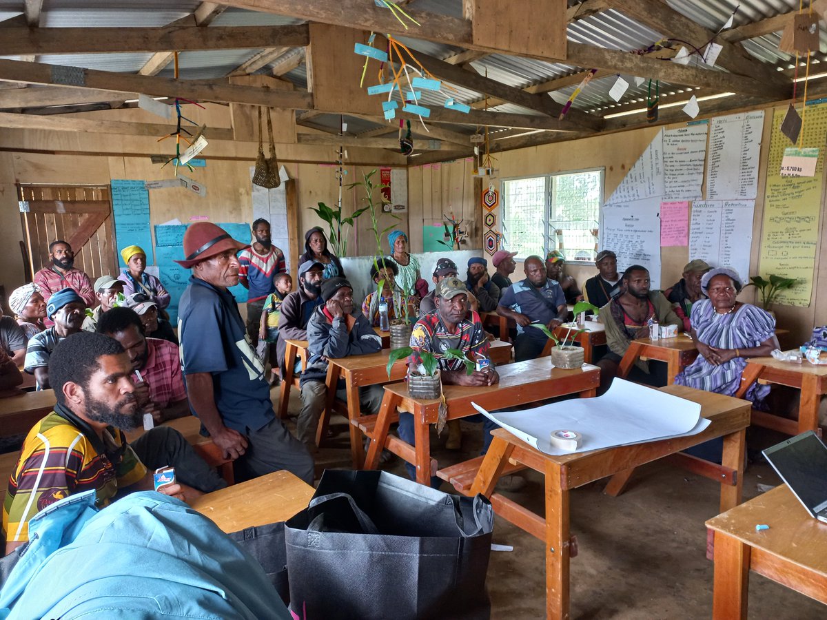 UNDPinPNG's tweet photo. Last week, we visited Pira and Mapata communities in #SouthernHighlands to discuss on the progress of our efforts to promote #Women's and #Youth's active participation in community action to mitigate climate-induced conflicts through the #GYPI project https://t.co/wWu0GaSS2J