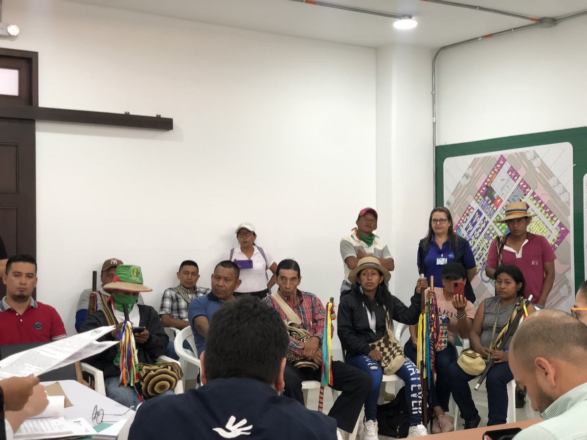 FelipRamirez_'s tweet photo. A esta hora nos encontramos reunidos con las autoridades del resguardo y cabildo indígena Kwesx Kiwe Nasa, la Defensoría del Pueblo, la Personería Municipal, el ICBF y nuestro equipo de trabajo de las Secretarías de Asuntos Étnicos y Hacienda.

Generamos este espacio para escuchar a nuestras comunidades y dar seguimiento a los acuerdos adquiridos en la pasada mesa de concertación indígena. 

Con esta acción, reafirmamos que en Jamundí somos garantes de los derechos y garantías de las comunidades indígenas de nuestro territorio. 

#GobiernoDeLosCiudadanos