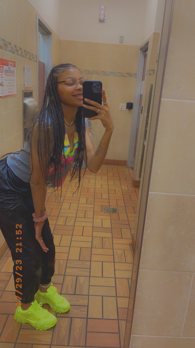tyonna44's tweet photo. Back &amp; im better 🥹 https://t.co/66q7xmZGdI