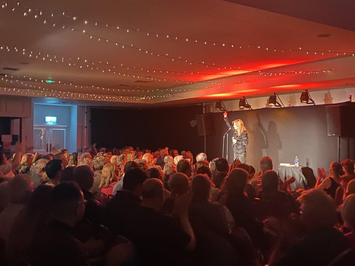 Jo_Caulfield's tweet photo. Another sold out show tonight. I have the BEST ROOM in Edinburgh! Comfortable seats, fairy lights, self-contained bar. What more do you want? #EdFringe2023 https://t.co/G2dulZATX3