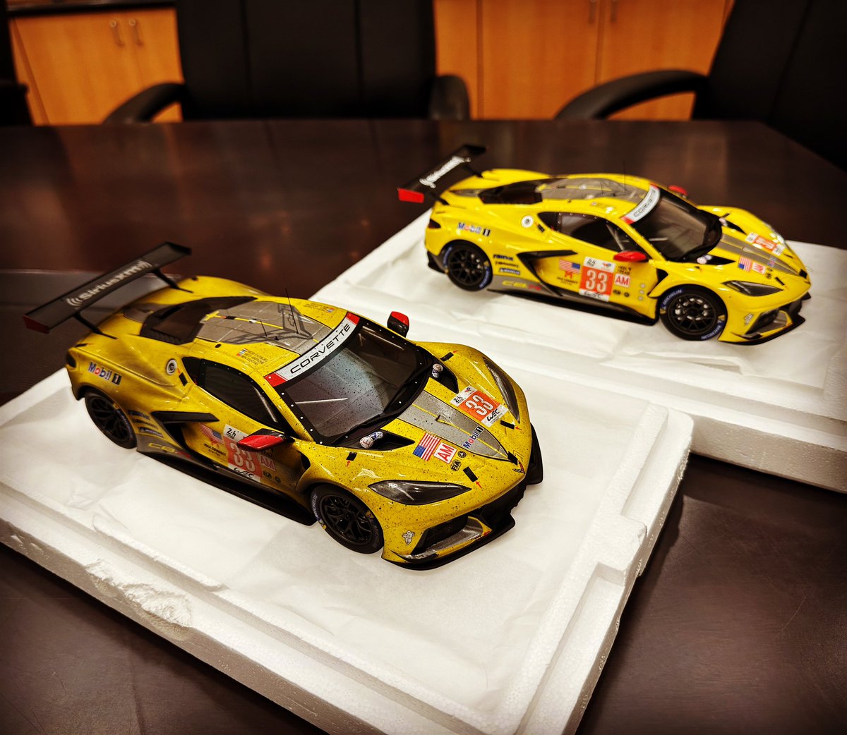 TopSpeed_Model's tweet image. New samples for sign off- check out the post-race weathered version! 

#topspeedmodels #topspeedmodel #tsmmodel