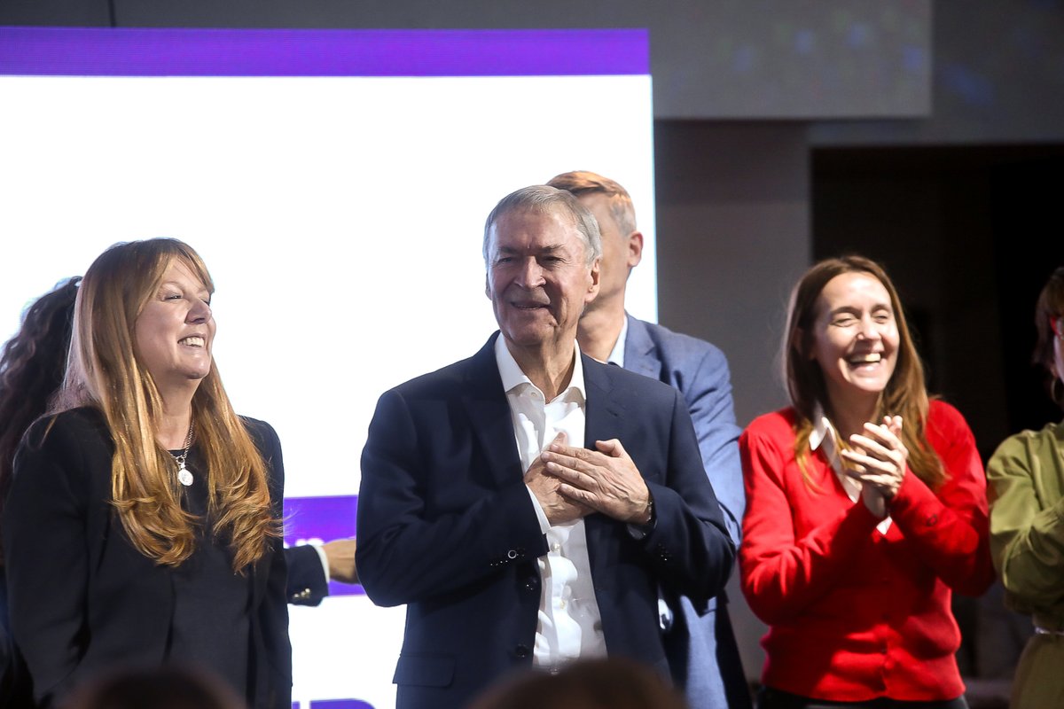 JSchiaretti's tweet photo. En este siglo 21 se va a coronar la igualdad de género, porque este es el siglo de las mujeres. El Estado no puede ser indiferente, por eso si soy presidente tendremos el Ministerio de la Mujer y muchas de las políticas que hacemos en #Córdoba las replicaremos en todo el país. https://t.co/TBfdqhNxHc