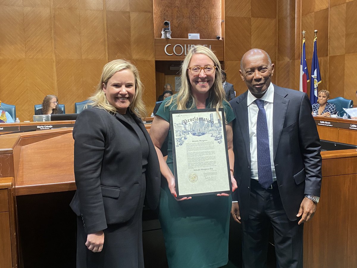 houdistrictg's tweet photo. Congratulations to Melodie Musgrove for being named @HoustonISDโs Elementary School Teacher of the Year! It was my privilege to honor her today with a proclamation before council. Best of luck to you and all District G teachers in the upcoming school year!
#greatestteachers https://t.co/AT3mUhUe4x