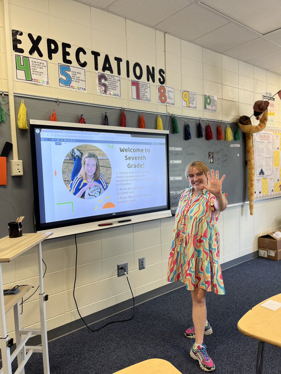 collteachesela's tweet photo. Year five is live ! I’m ready for the best year yet! https://t.co/Vb0NgdJApp