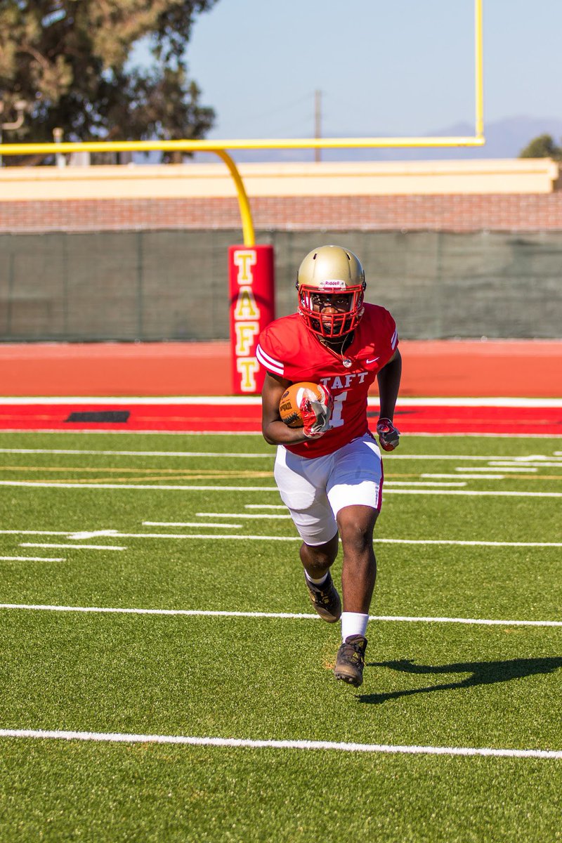 CoachEmmerson's tweet photo. RB1 ‘24 Michael Mansaray @Michael1Mansara 5’9” 185 4.0gpa be on the lookout for what he does this season https://t.co/ePaMiW5Wi5