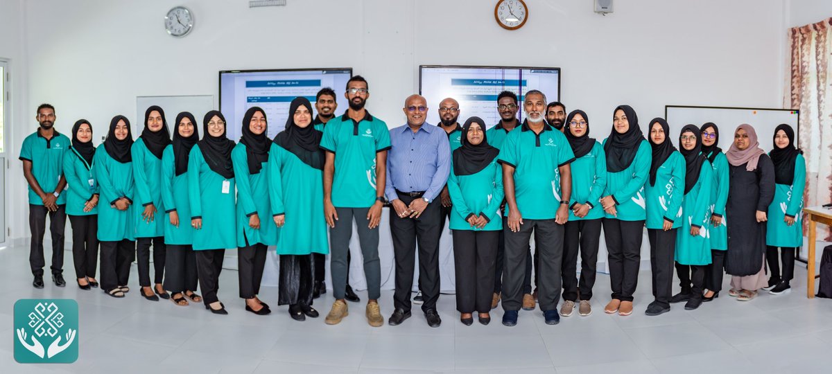 Secretary, Cabinet Affairs at <a href="/presidencymv/">The President's Office</a> , Mr. Ahmed Hassan Didi facilitates Training on Strategic Plan Implementation and Monitoring. The training covered planning the year and formulating action plans for successful implementation and monitoring.
