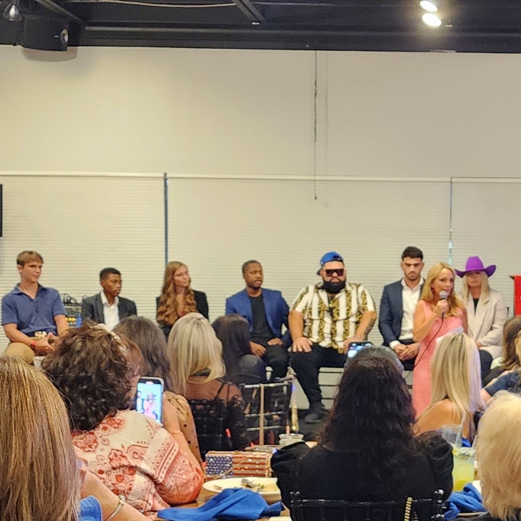 JennifferLee's tweet photo. WOW, these young people are IMPRESSIVE! In order: @BoLoudon @RealPJPrudhomme Hannah Faulkner @w_terrence @JimmyLevyMusic @PaxtonTerris @StephanieNashM1, moderated by @RealDrGina &amp; organized by @AFPCUSA @realJEXITusa @michterris @SofiaManolesco. Thank you all!! 🇺🇲 https://t.co/5kWMdOaXPY