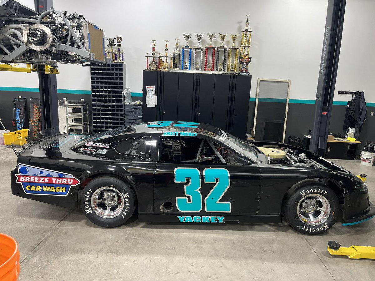 brett_yackey's tweet photo. Ready for a huge weekend at Colorado National Speedway. The SRL series invades Colorado for a 150 lap feature with 10k on the line! Be there or be square. https://t.co/t1gPpAEjUu