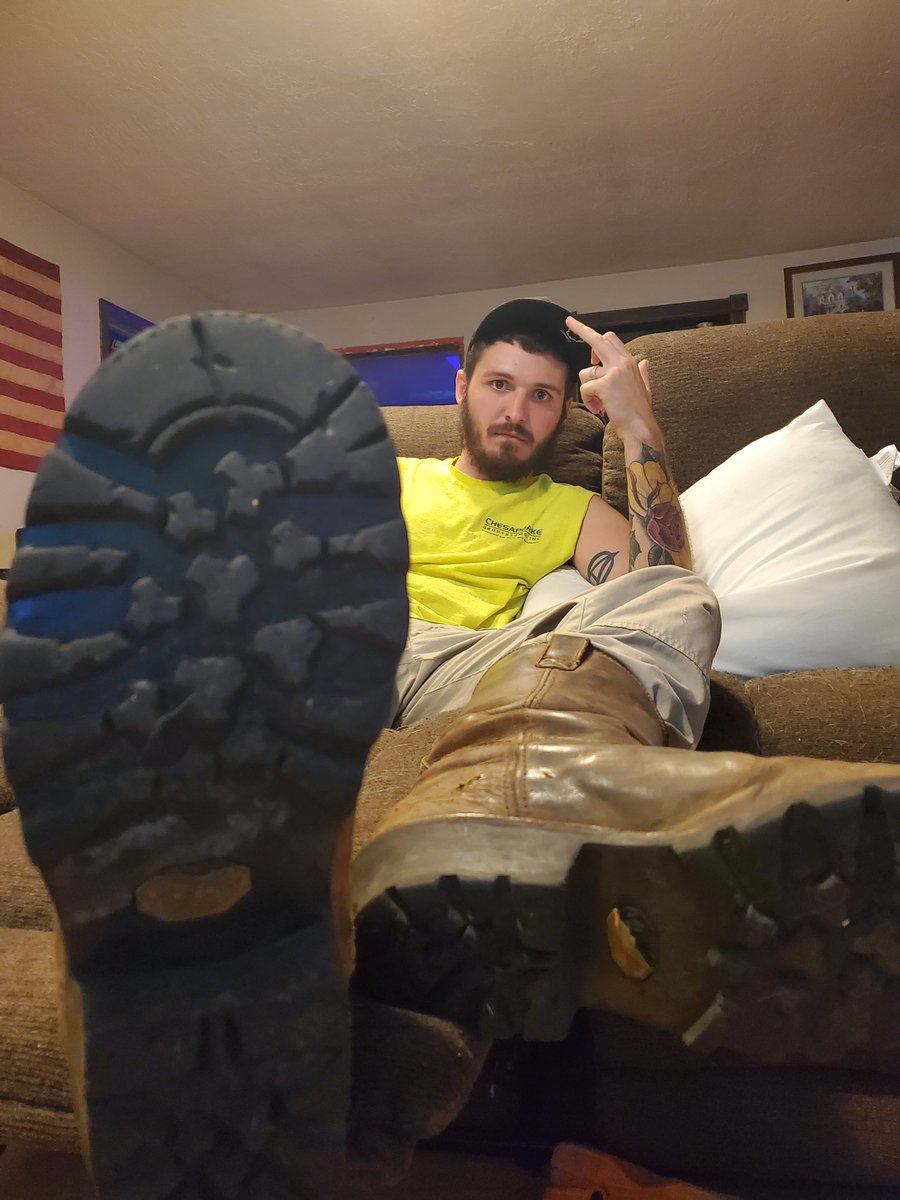 kingblaze0263's tweet photo. What lucky slave wants to lick my boots clean? Send a tribute and support your God. Then maybe you'll get the privilege.  😈

#findom #footfetish #cashmaster #footmaster #alphamale #footdom #cashslave https://t.co/73gWrGtYLU
