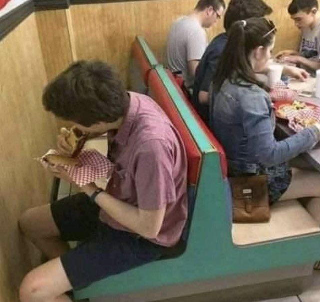 F3D1ctkWcAALudb.jpg